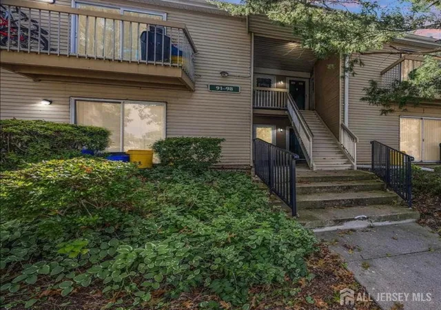 1st image of 95 Morgan Pl, East Brunswick, NJ 08816 | MLS# 2618151R