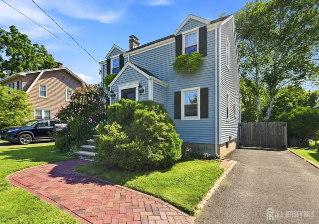 2nd image of 366 Vosseller Ave, Bound Brook, NJ 08805 | MLS# 2701816R