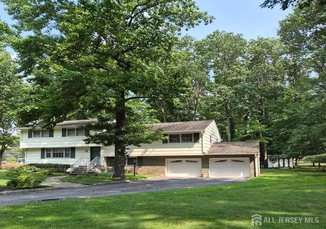 2nd image of 3 Sandia Ct, Edison, NJ 08820 | MLS# 2700968R