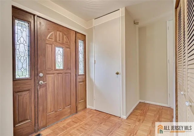 Homes for sale in South Brunswick, NJ | 6 Waller Ct, South Brunswick, NJ 08824 | MLS# 2661619M