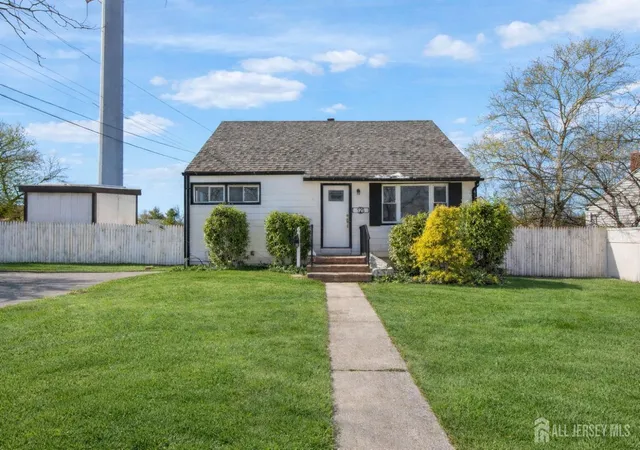 Homes for sale in New Brunswick, NJ | 125 Tunison Rd, New Brunswick, NJ 08901 | MLS# 2700442R