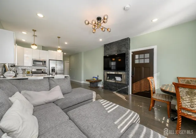 5th image of 197 Garfield Ave, Jersey City, NJ 07305 | MLS# 2617606R