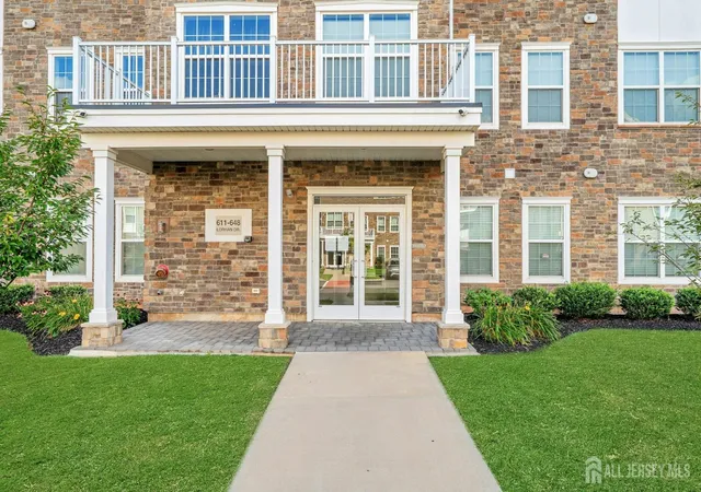 1st image of 644 Lorhan Dr, Piscataway, NJ 08854 | MLS# 2702362R