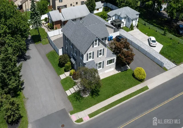 Listing Photo 5 - Condo for sale in building located at 637 Main St, Sayreville, NJ 08872