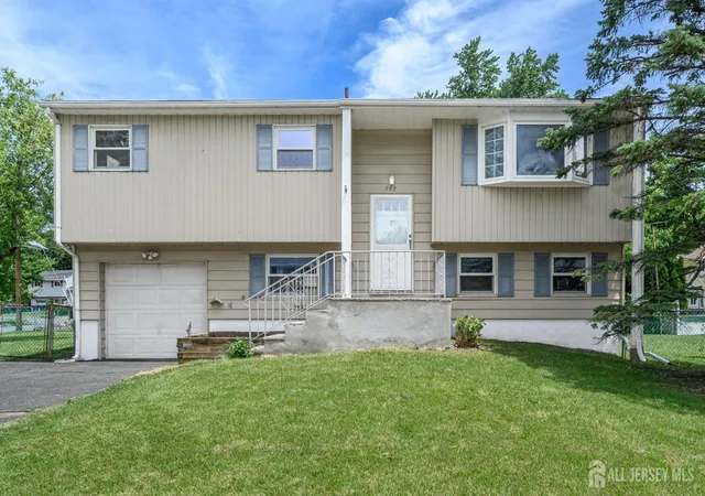 Homes for sale in North Brunswick, NJ | 597 Holly Ln, North Brunswick, NJ 08902 | MLS# 2617993R
