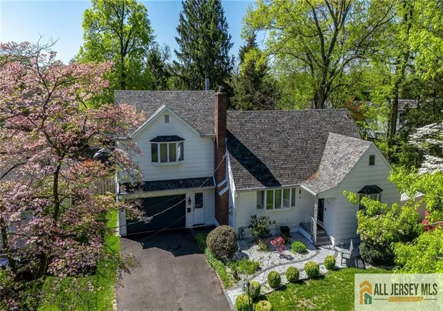 Photo 3 of Single family home for sale at 785 3rd Street, Dunellen, NJ 08812 | MLS# 2661818M | Listing updated on 2026-05-31