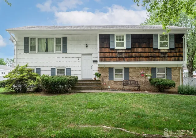 Homes for sale in Parsippany Troy Hills, NJ | 6 Ash Ln, Parsippany Troy Hills, NJ 07034 | MLS# 2700604R