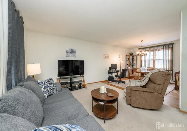 Homes for sale in Parsippany Troy Hills, NJ | 6 Ash Ln, Parsippany Troy Hills, NJ 07034 | MLS# 2700604R