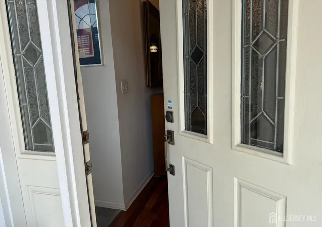 3rd image of 8 Wakefield Ct, Monroe Township, NJ 08831 | MLS# 2701514R