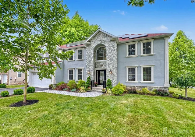 Photo 3 of Single family home for sale at 232 W Shirley Ave, Edison, NJ 08820 | MLS# 2618030R | Listing updated on 2026-08-25