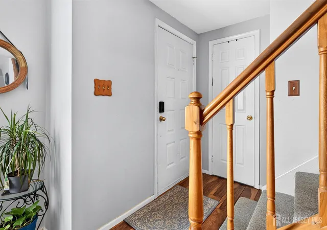 4th image of 20 Karwatt Ct, Sayreville, NJ 08872 | MLS# 2702895R