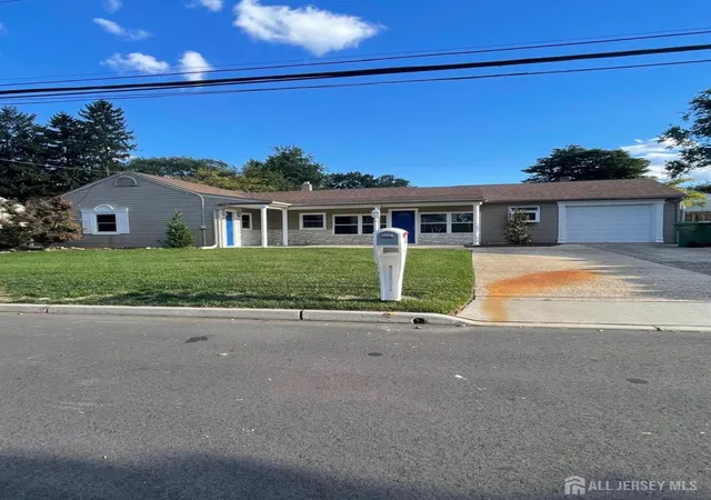 2nd image of 3 Pillar Dr, South Amboy, NJ 08879 | MLS# 2702314R