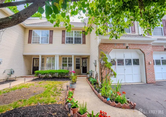 Homes for sale in North Brunswick, NJ | 22 Amy Dr, North Brunswick, NJ 08902 | MLS# 2617346R