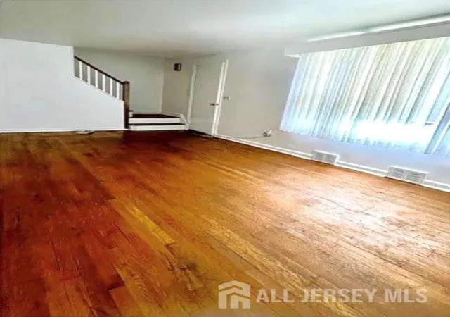 Homes for sale in Dunellen, NJ | 220 Penfield Pl, Dunellen, NJ 08812 | MLS# 2618389R
