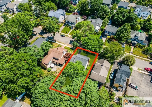Homes for sale in Metuchen, NJ | 25 Home St, Metuchen, NJ 08840 | MLS# 2662171M