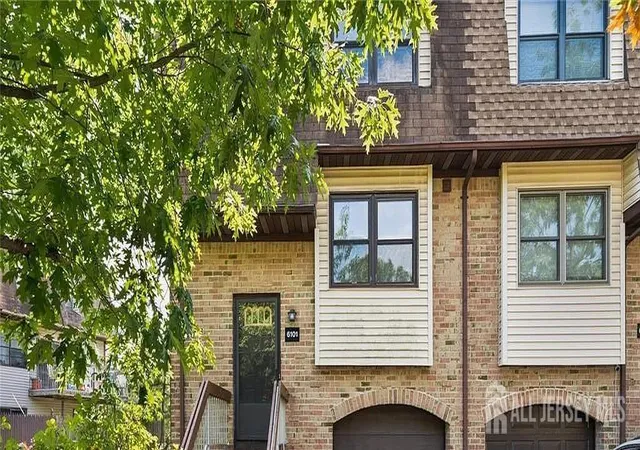 Homes for sale in North Brunswick, NJ | 6101 N Oaks Blvd N, North Brunswick, NJ 08902 | MLS# 2618280R