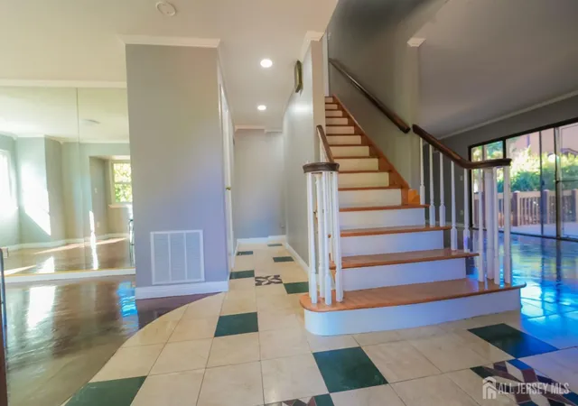 Homes for sale in Edison, NJ | 1308 Merrywood Dr, Edison, NJ 08817 | MLS# 2700371R