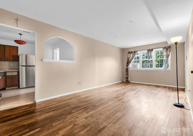 5th image of 299 College Dr, Edison, NJ 08817 | MLS# 2701359R