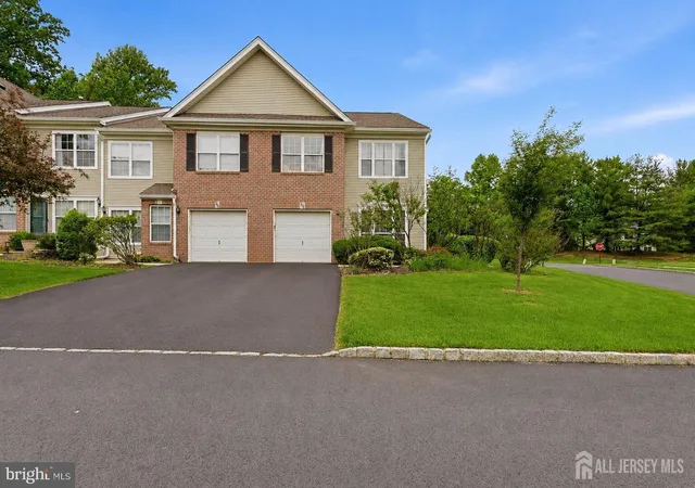 3rd image of 101 Wellington Park Dr, Princeton, NJ 08540 | MLS# 2701751R