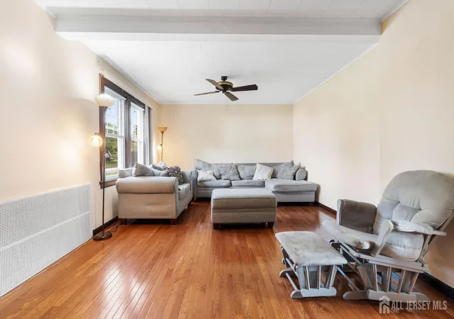 Photo 3 of Single family home for sale at 421 N Lincoln Ave, Middlesex, NJ 08846 | MLS# 2700449R | Listing updated on 2026-08-28