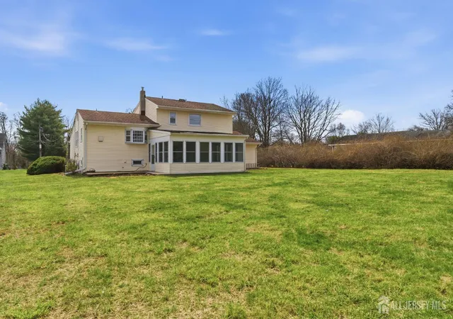 Photo 4 of Single family home for sale at 103 Karen Pl, Bridgewater, NJ 08807 | MLS# 2612266R | Listing updated on 2026-04-10