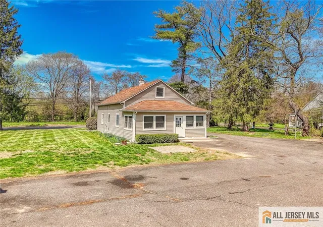 Photo 3 of Single family home for sale at 149 Stagecoach Rd, Millstone Township, NJ 08510 | MLS# 2661681M | Listing updated on 2026-04-15