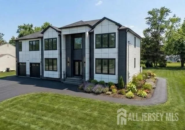 Homes for sale in South Brunswick, NJ | 11 Williams Rd, South Brunswick, NJ 08824 | MLS# 2618445R
