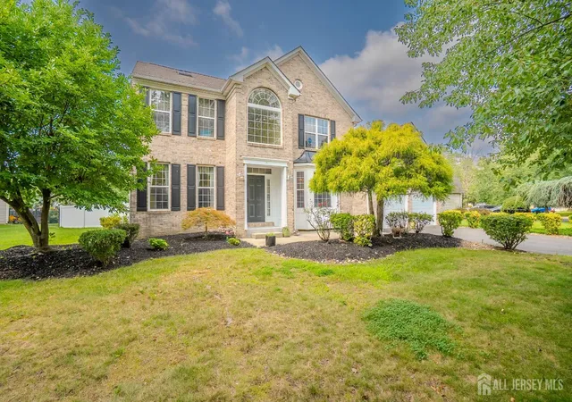 1st image of 15 Inverness Ln, East Windsor, NJ 08520 | MLS# 2702684R