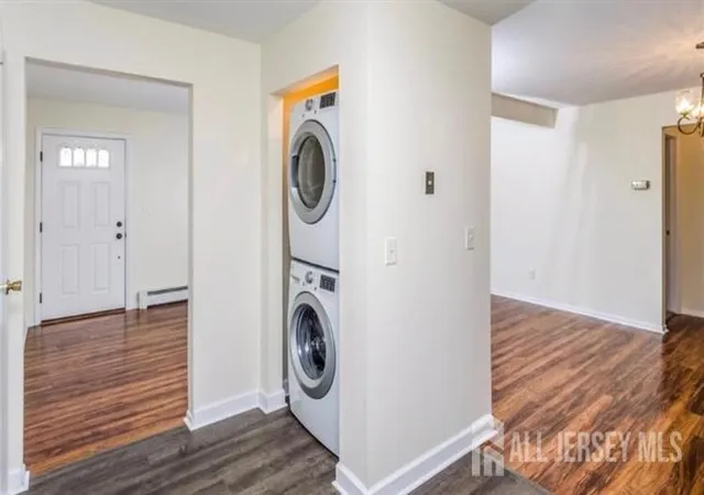 3rd image of 703 Cricket Ln, Woodbridge, NJ 07095 | MLS# 2702374R