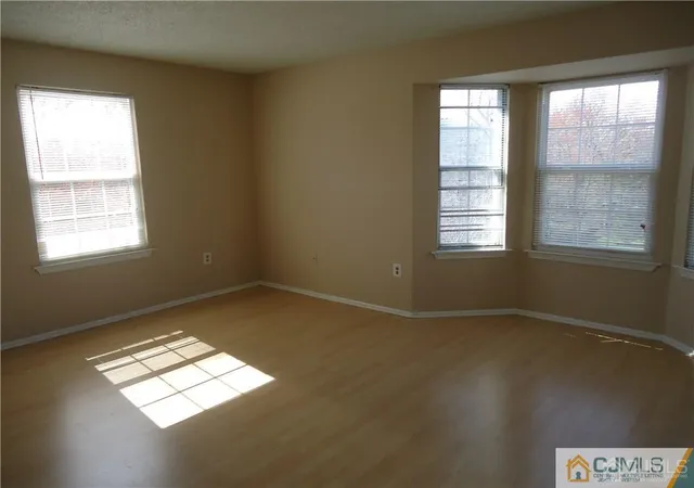Homes for sale in North Brunswick, NJ | 306 Wimbeldon Ct, North Brunswick, NJ 08902 | MLS# 2614212R