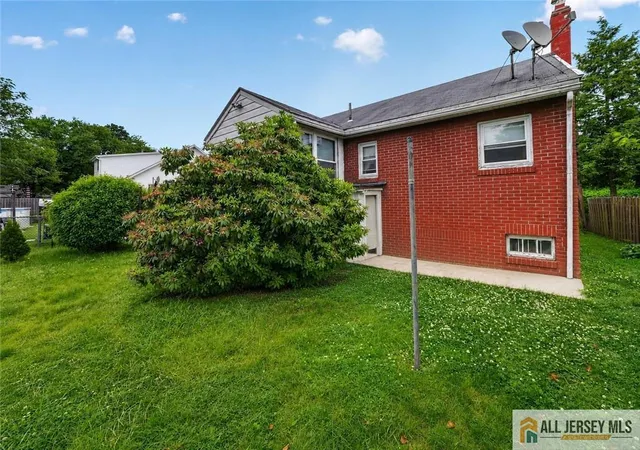 Photo 3 of Single family home for sale at 42 Plainfield Ave, Edison, NJ 08817 | MLS# 2662074M | Listing updated on 2026-06-02