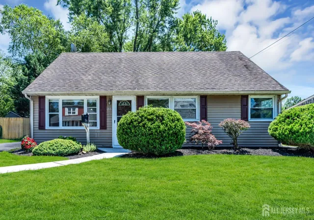Photo 1 of Single family home for sale at 20 Mercury Rd, Edison, NJ 08817 | MLS# 2701331R | Listing updated on 2026-09-21