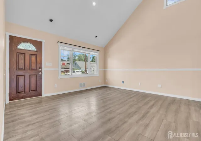 Photo 3 of Single family home for sale at 20 Mercury Rd, Edison, NJ 08817 | MLS# 2701331R | Listing updated on 2026-09-21