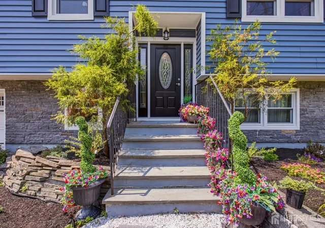 5th image of 2 Scenic Dr, Andover, NJ 07821 | MLS# 2702154R
