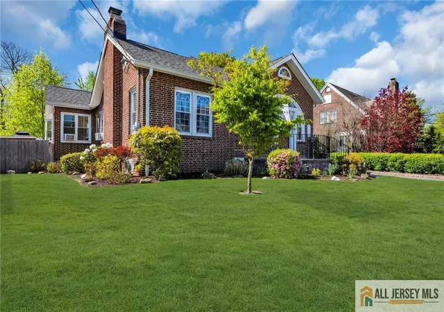 2nd image of 38 Simpson Ave, Edison, NJ 08817 | MLS# 2661570M