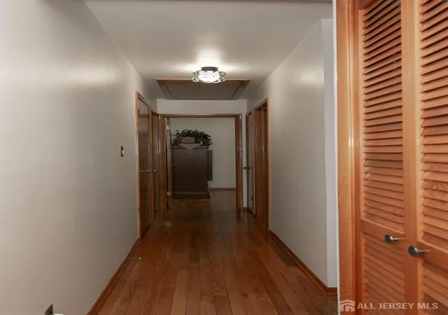 Photo 4 of Single family home for sale at 58 Schuyler Dr, Edison, NJ 08817 | MLS# 2702561R | Listing updated on 2026-08-30