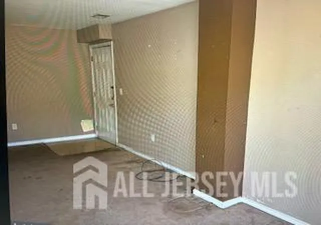 3rd image of 1031 Dogwood Ct, New Brunswick, NJ 08901 | MLS# 2701930R