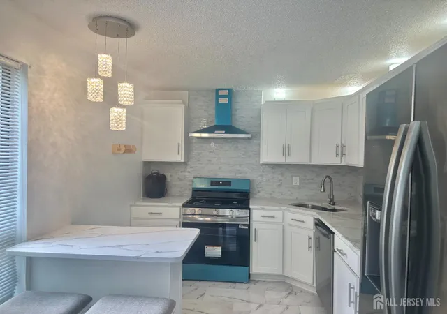 1st image of 35 Clay St, North Brunswick, NJ 08902 | MLS# 2703238R