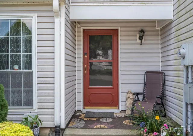 2nd image of 200 Franklin Pl, Morganville, NJ 07751 | MLS# 2701504R