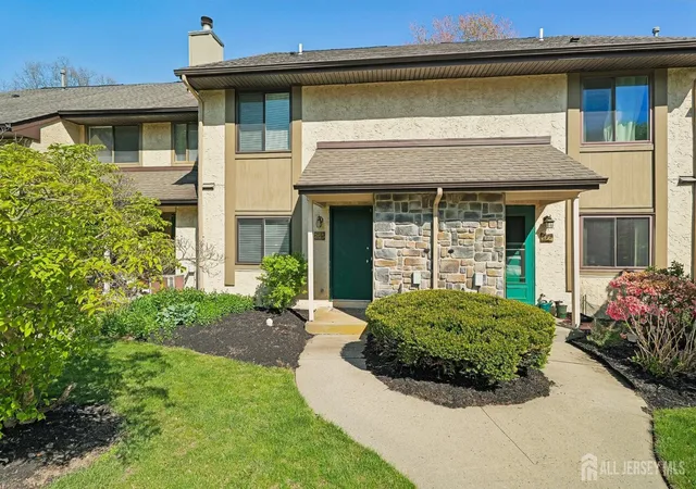 1st image of 265 Hampshire Dr, Plainsboro, NJ 08536 | MLS# 2615590R