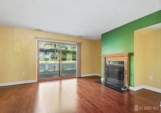 3rd image of 265 Hampshire Dr, Plainsboro, NJ 08536 | MLS# 2615590R