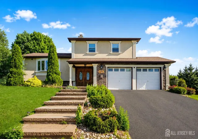 1st image of 41 Fanwood Dr, Sayreville, NJ 08872 | MLS# 2617675R