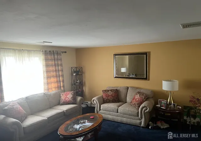 3rd image of 360 Leslie Ave, Piscataway, NJ 08854 | MLS# 2617685R