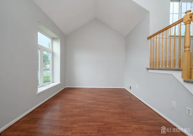 4th image of 5 Cherrywood Dr, Piscataway, NJ 08854 | MLS# 2616182R