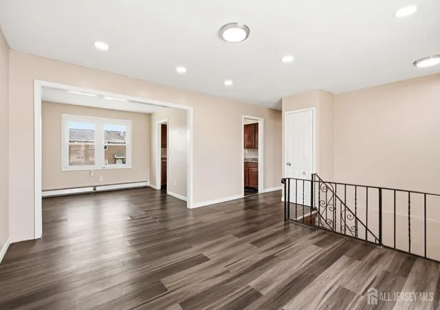5th image of 42 Mercer St, Carteret, NJ 07008 | MLS# 2700295R