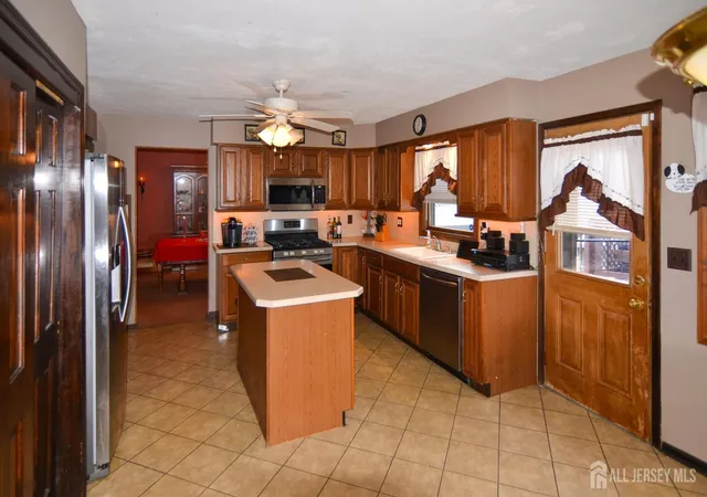 Homes for sale in Woodbridge Proper, NJ | 27 Henley St, Woodbridge Proper, NJ 07095 | MLS# 2700379R