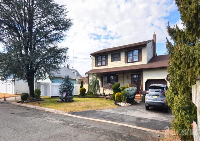 Homes for sale in Woodbridge Proper, NJ | 27 Henley St, Woodbridge Proper, NJ 07095 | MLS# 2700379R