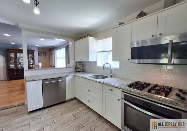 Homes for sale in Sayreville, NJ | 47 Kendall Dr, Sayreville, NJ 08859 | MLS# 2661797M