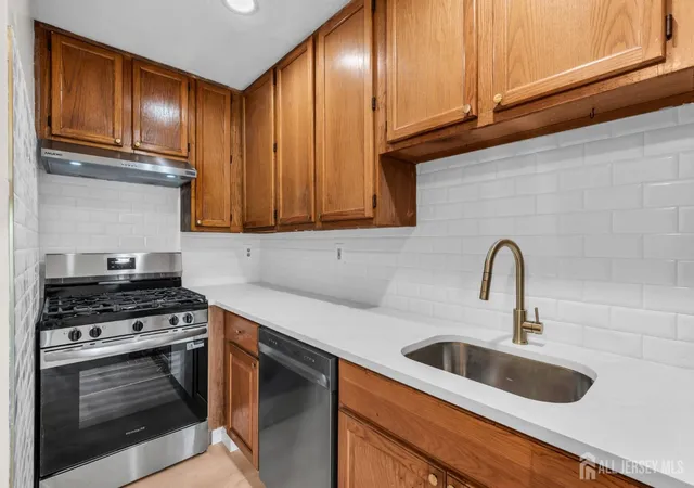 Condo for sale at 4103 Birchwood Ct, North Brunswick, NJ 08902 | MLS# 2702851R