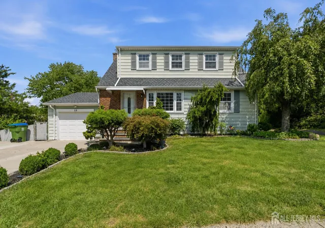 Photo 1 of Single family home for sale at 19 Sycamore Ave, Edison, NJ 08817 | MLS# 2703325R | Listing updated on 2026-09-11
